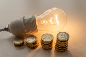 Solar Unternehmer, Glühbirne, Geld, Förderungen Photovoltaik Hessen